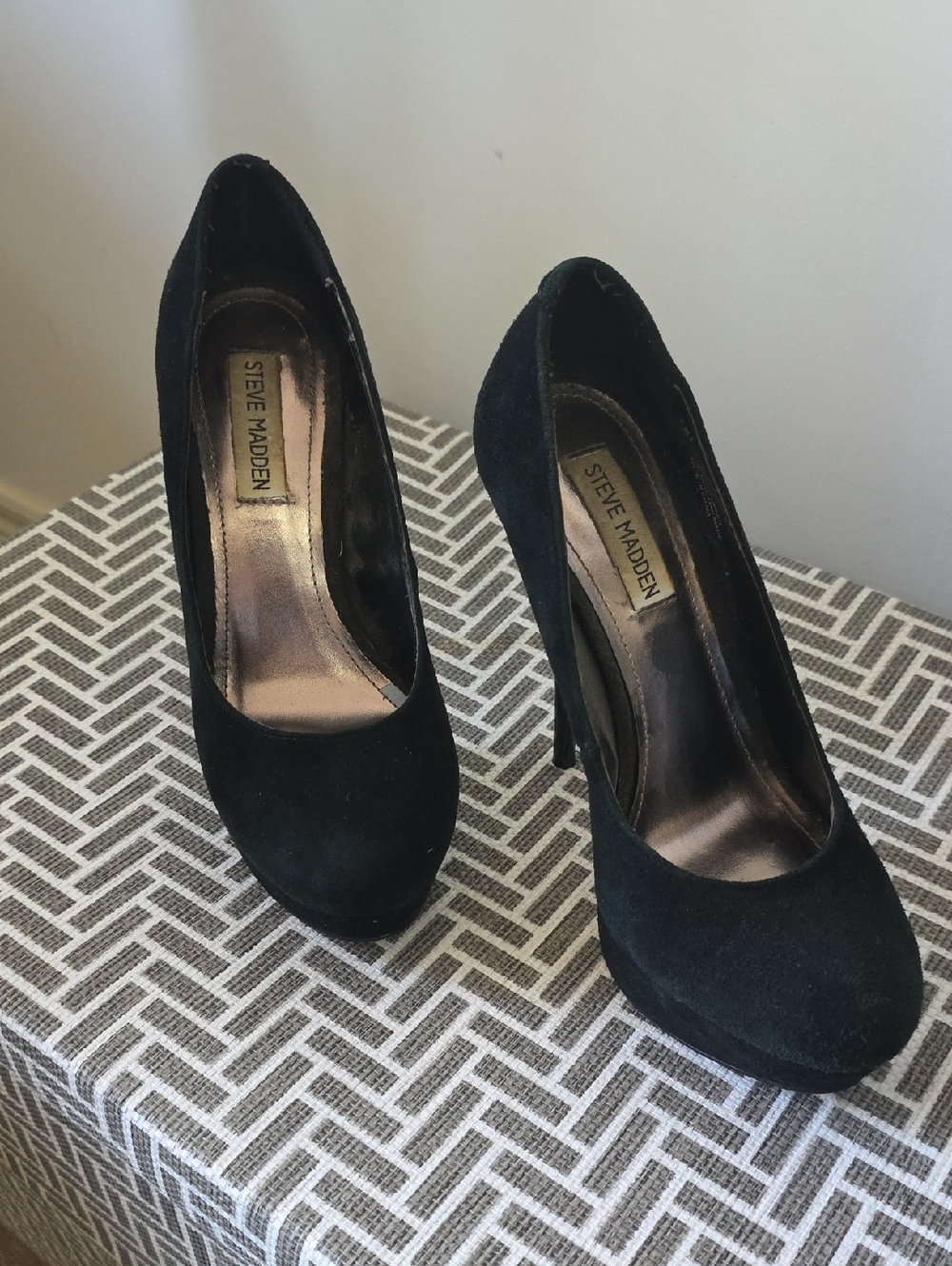 Steve Madden Black Suede Platform Stiletto Pumps